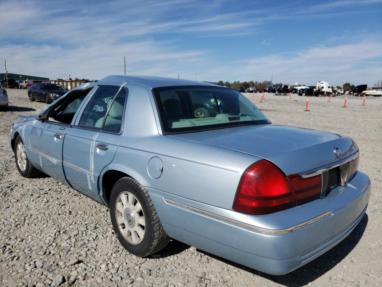 Photo 3 from auction – 2004 MERCURY GRAND MARQ with VIN 2MEFM75W54X667205