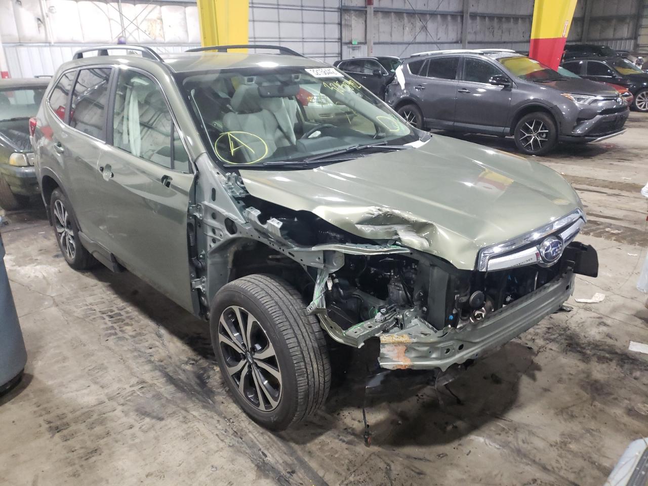 SUBARU FORESTER L 2019 with VIN JF2SKAUC1KH422135 - Photo from auction