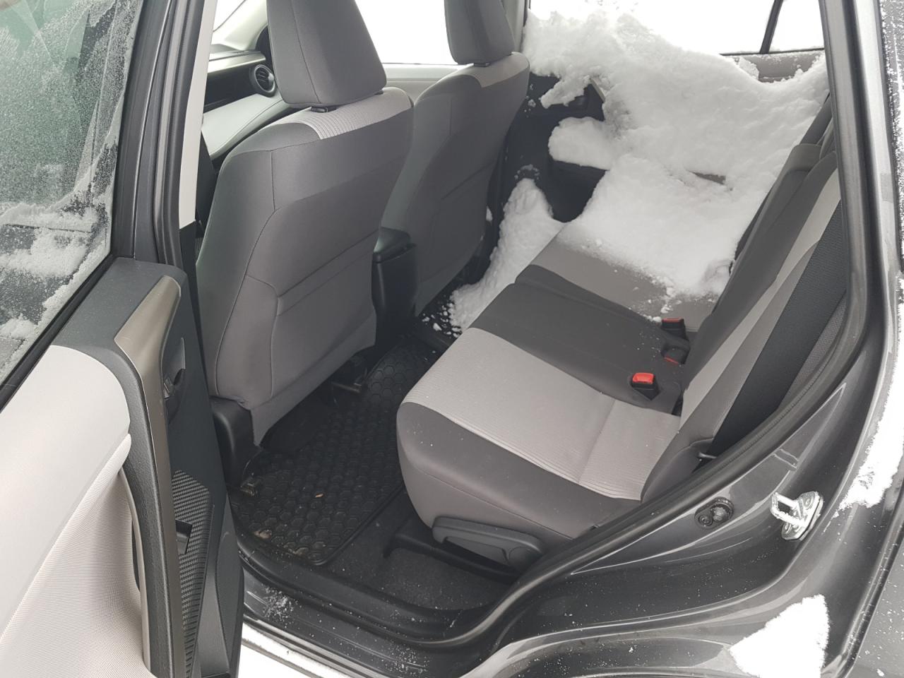 Photo 6 from auction – 2013 TOYOTA RAV4 LE with VIN 2T3BFREV0DW122729