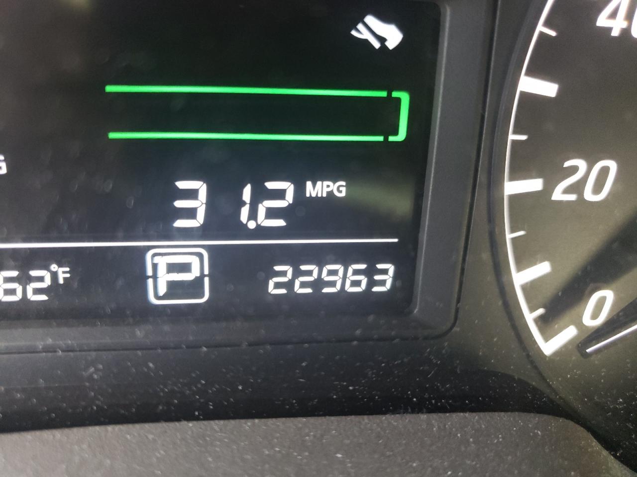 Photo 8 from auction – 2014 NISSAN SENTRA S with VIN 3N1AB7AP3EY222308