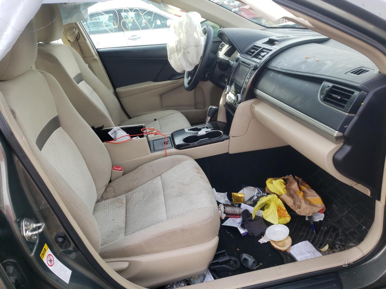 Photo 5 from auction – 2014 TOYOTA CAMRY L with VIN 4T4BF1FK5ER437340