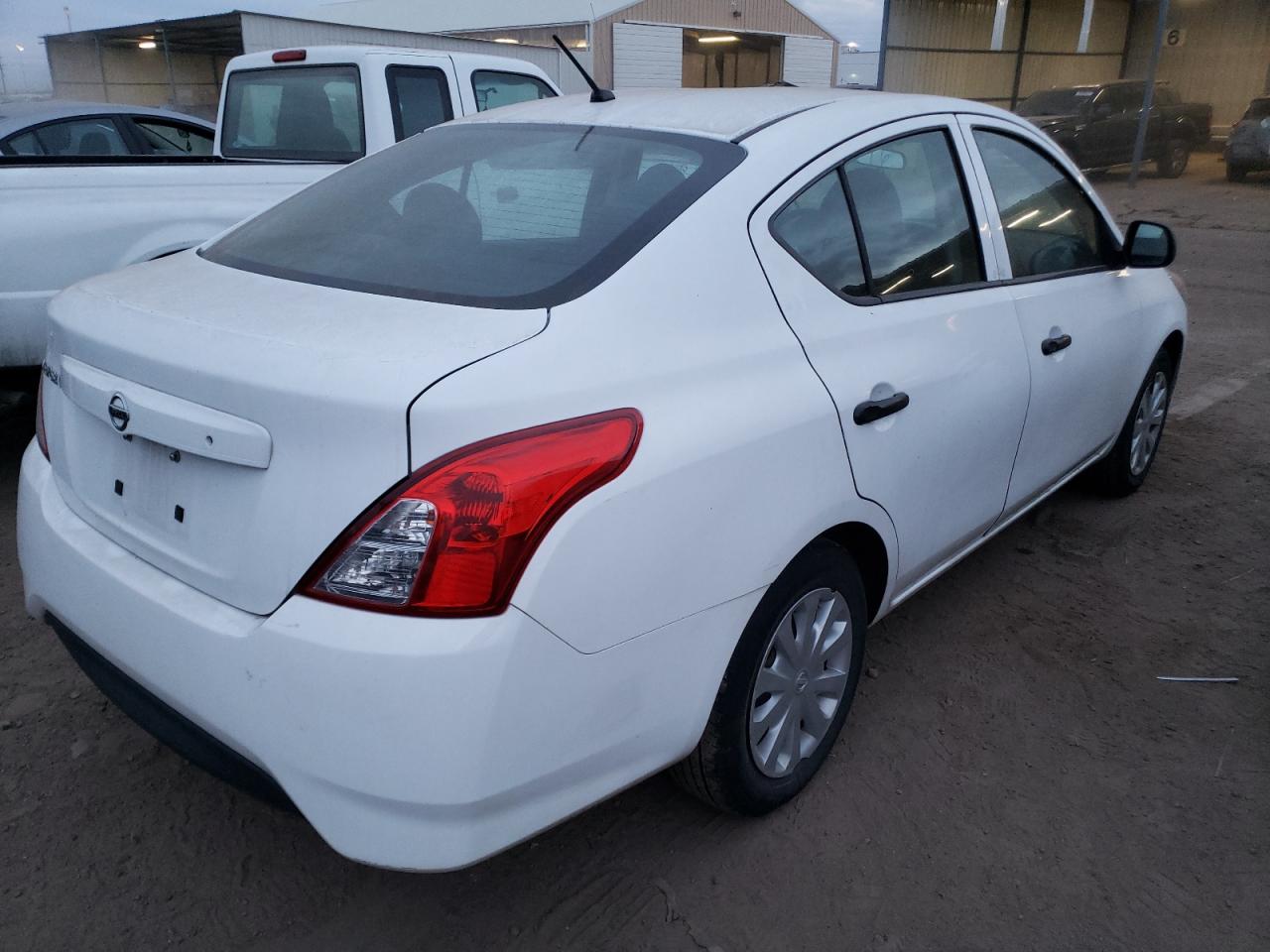 Photo 4 from auction – 2015 NISSAN VERSA S with VIN 3N1CN7AP8FL824359