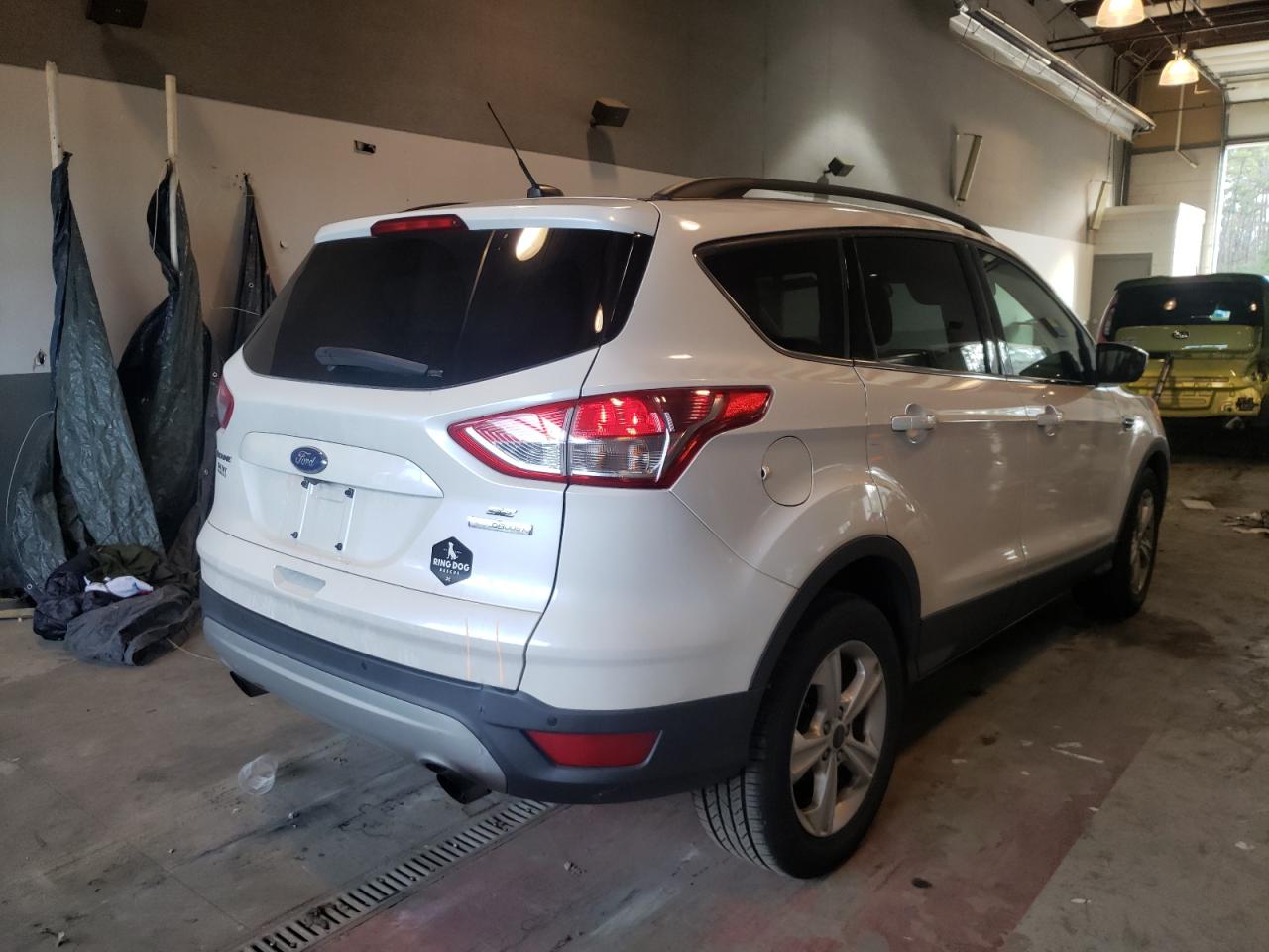 Photo 4 from auction – 2016 FORD ESCAPE SE with VIN 1FMCU0G93GUA92256