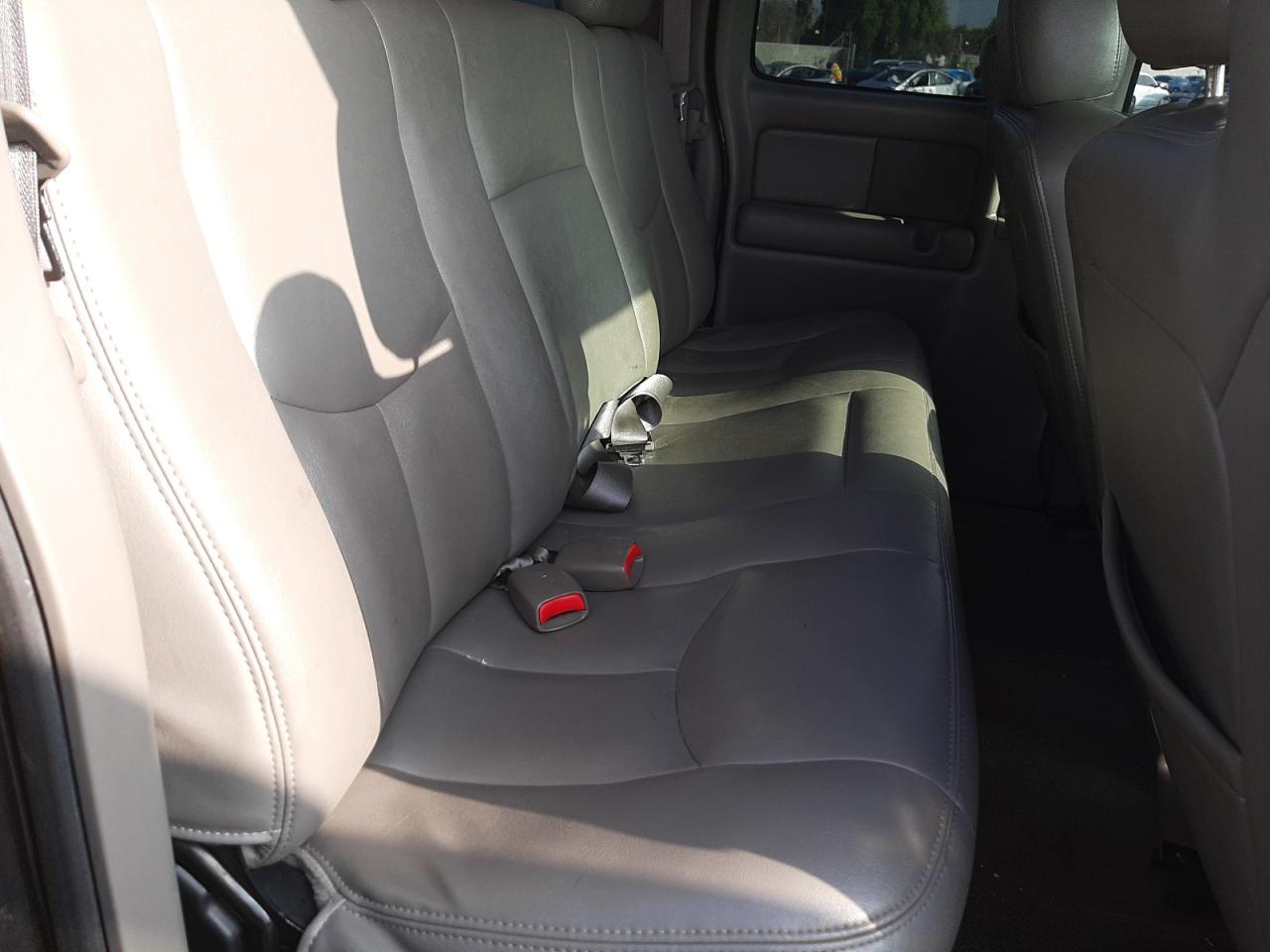 Photo 6 from auction – 2004 CHEVROLET SILVERADO with VIN 2GCEC19T341182240