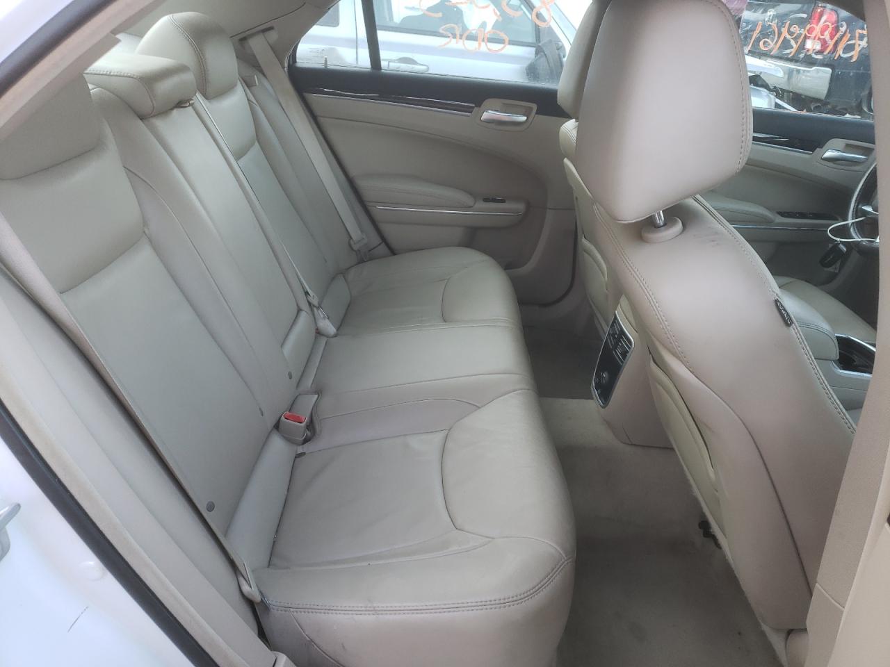 Photo 6 from auction – 2013 CHRYSLER 300 with VIN 2C3CCAAG2DH520549