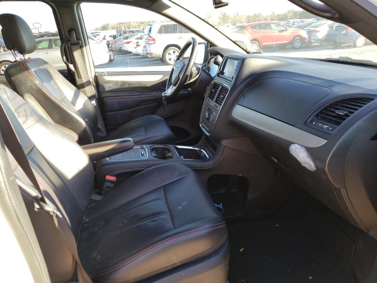 Photo 5 from auction – 2018 DODGE GRAND CARA with VIN 2C4RDGEG7JR243161