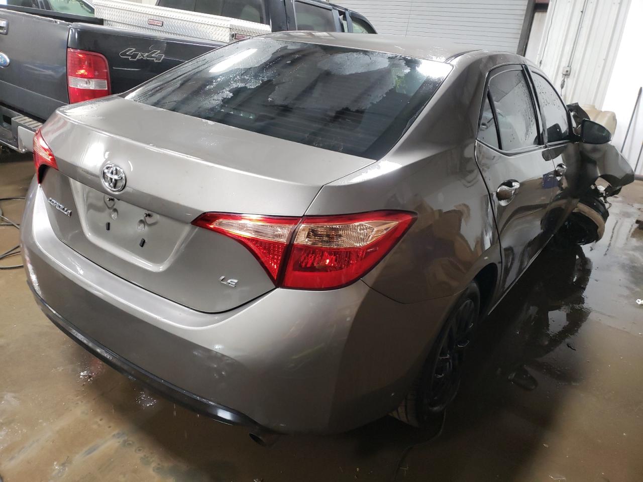 Photo 4 from auction – 2018 TOYOTA COROLLA L with VIN 2T1BURHE3JC008330