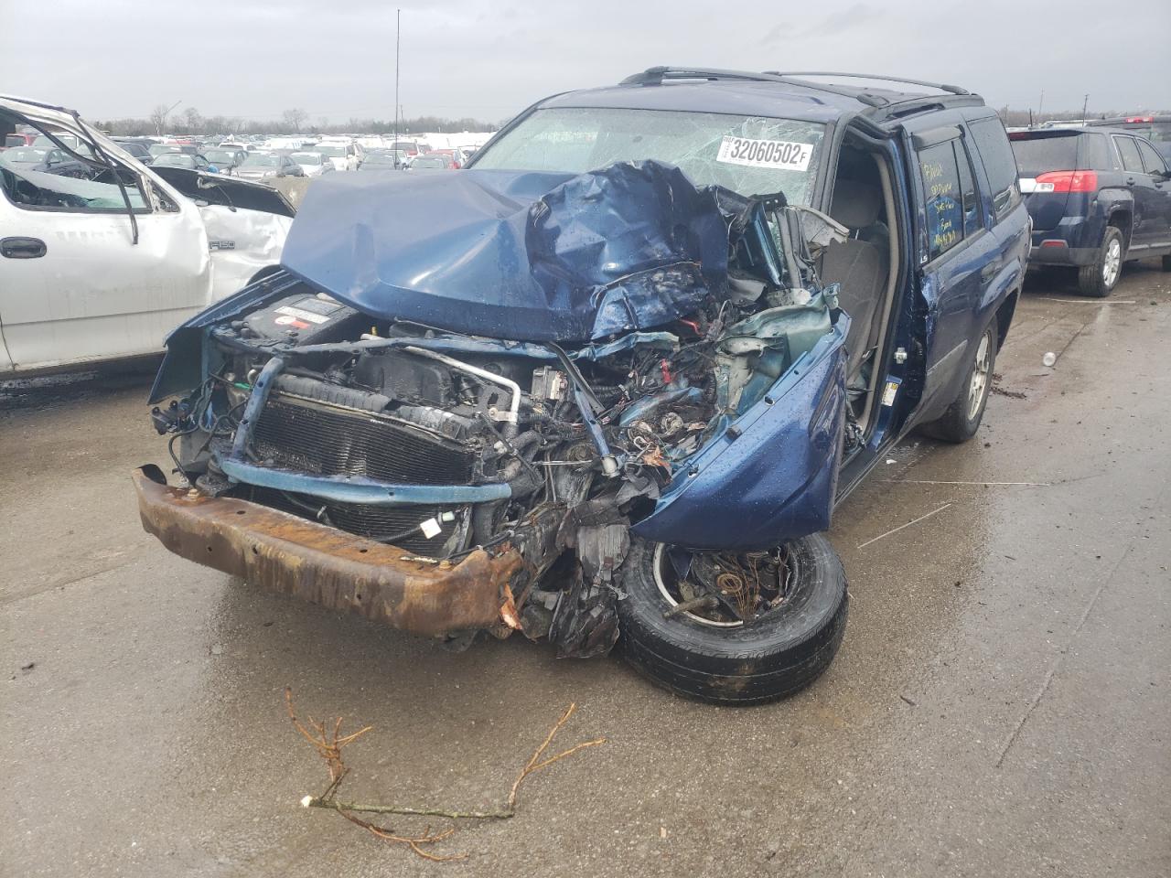 Photo 15 from auction – 2004 CHEVROLET TRAILBLAZE with VIN 1GNDS13SX42439870