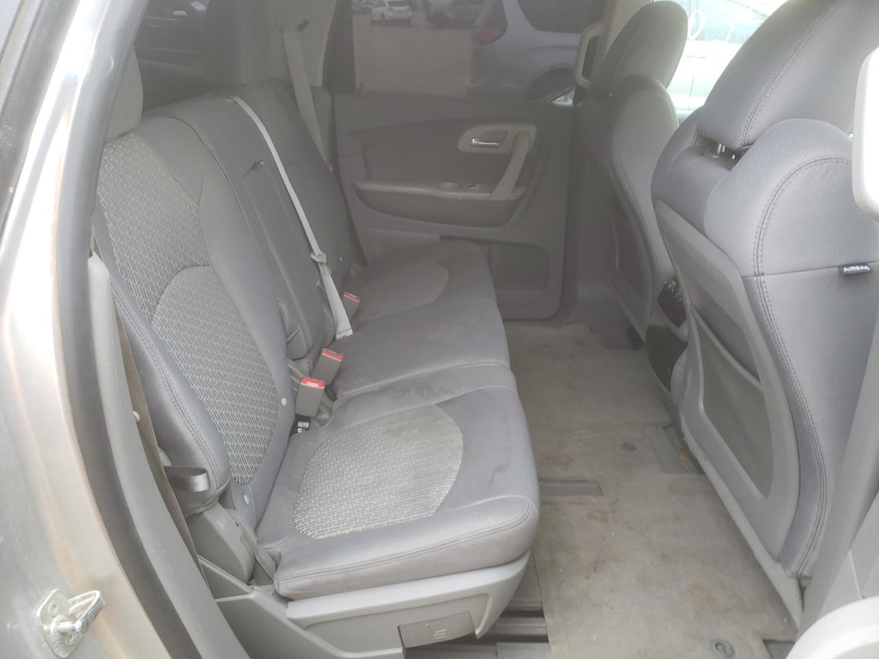 Photo 6 from auction – 2012 CHEVROLET TRAVERSE L with VIN 1GNKRFED3CJ338009