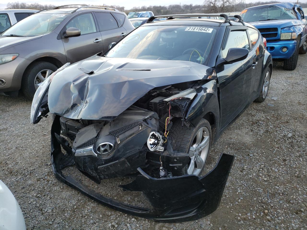 Photo 2 from auction – 2012 HYUNDAI VELOSTER with VIN KMHTC6AD8CU025052