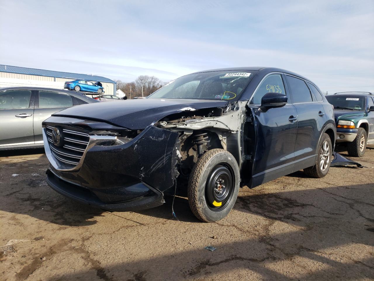 Photo 2 from auction – 2018 MAZDA CX-9 TOURI with VIN JM3TCBCY4J0206366