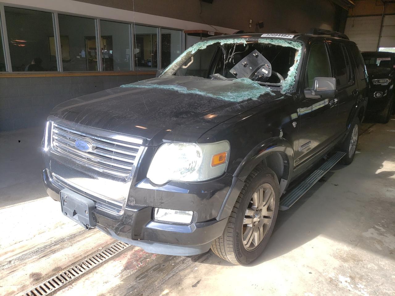Photo 2 from auction – 2007 FORD EXPLORER L with VIN 1FMEU75847UA84985