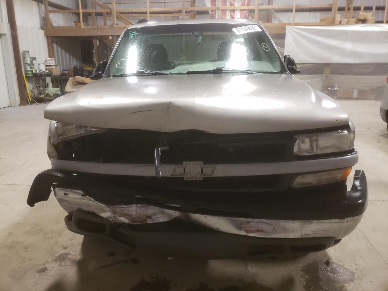 Photo 9 from auction – 2000 CHEVROLET SILVERADO with VIN 1GCEK14V0YE353817