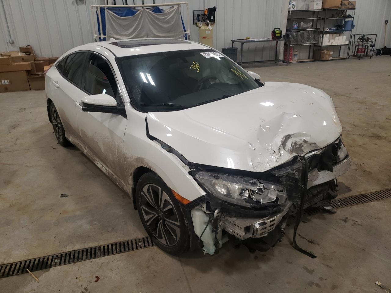 Photo 1 from auction – 2016 HONDA CIVIC EX with VIN 19XFC1F31GE013494