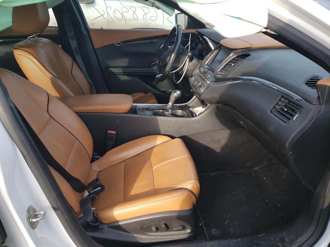 Photo 5 from auction – 2015 CHEVROLET IMPALA LTZ with VIN 1G1165S33FU121588