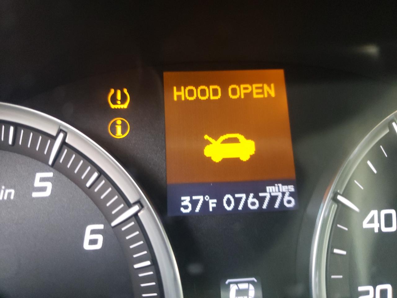 Photo 8 from auction – 2016 ACURA TLX with VIN 19UUB1F32GA011445