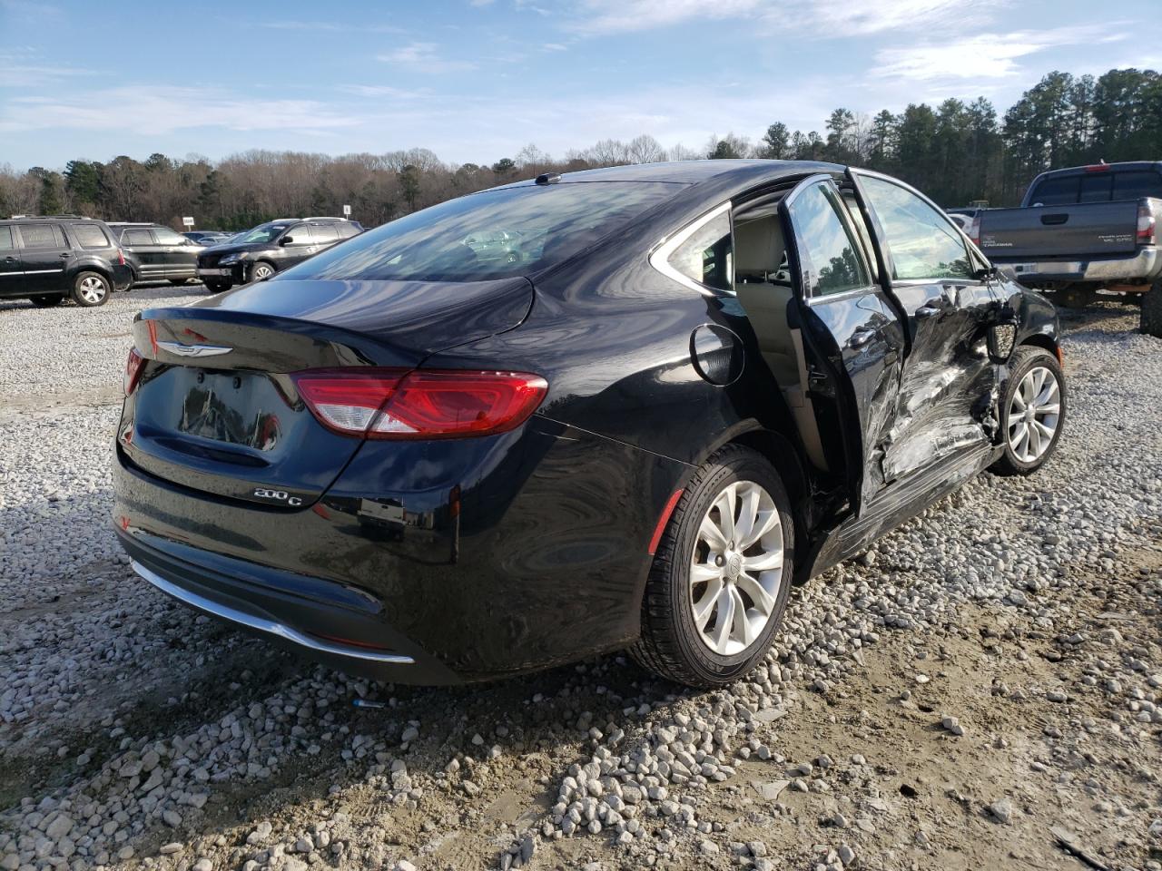 Photo 4 from auction – 2015 CHRYSLER 200 C with VIN 1C3CCCCB0FN619023