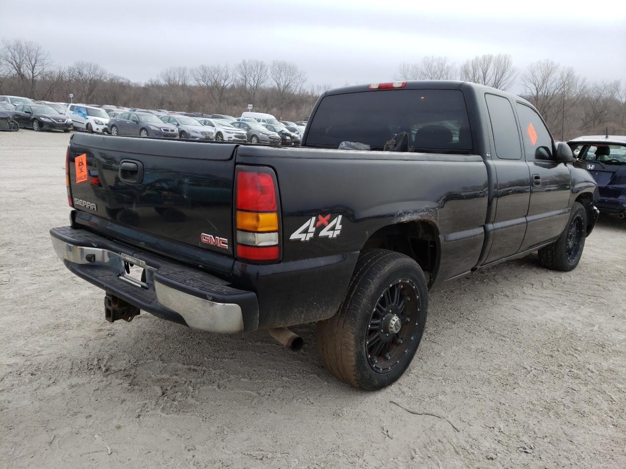 Photo 4 from auction – 2005 GMC NEW SIERRA with VIN 2GTEK19T251280034