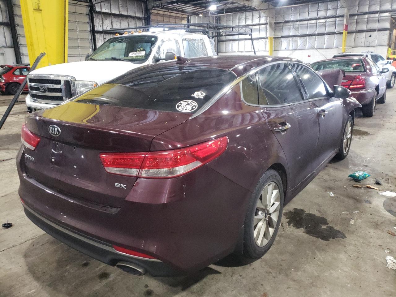 Photo 4 from auction – 2018 KIA OPTIMA EX with VIN 5XXGU4L31JG223888