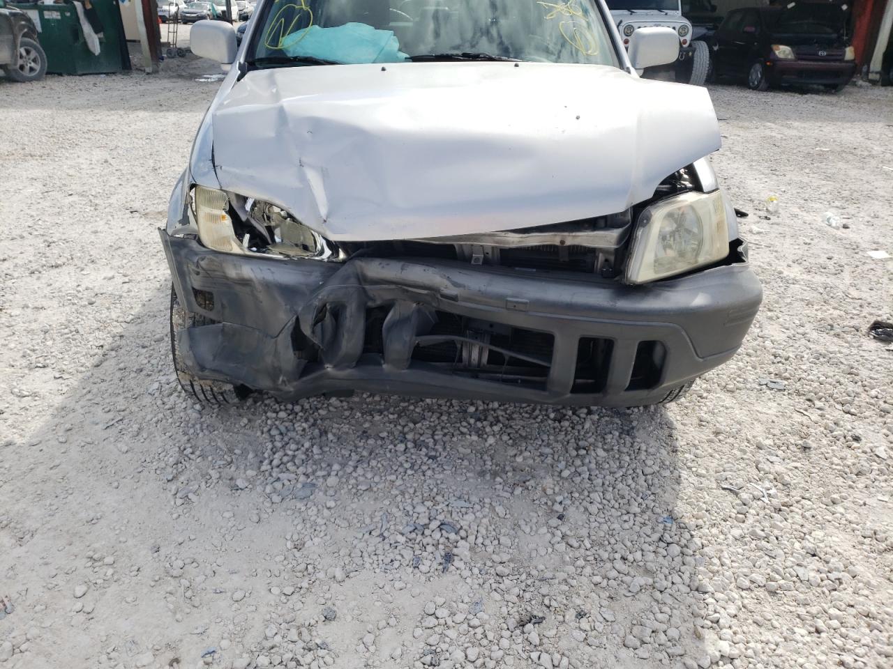 Photo 9 from auction – 2001 HONDA CR-V EX with VIN JHLRD186X1C009396