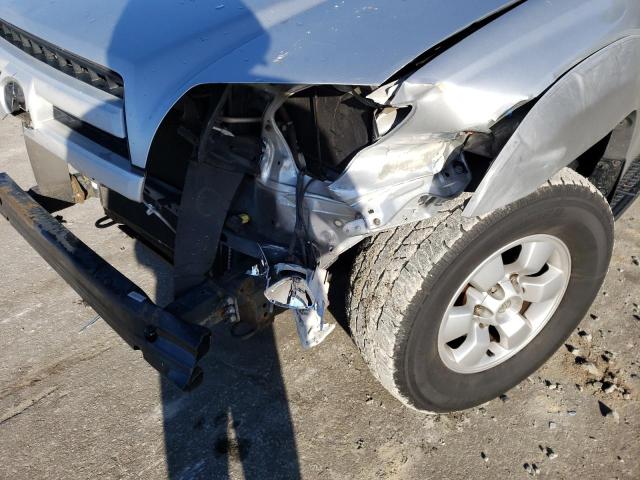 Photo 9 from auction – 2003 TOYOTA 4RUNNER SR with VIN JTEZU14R630007903