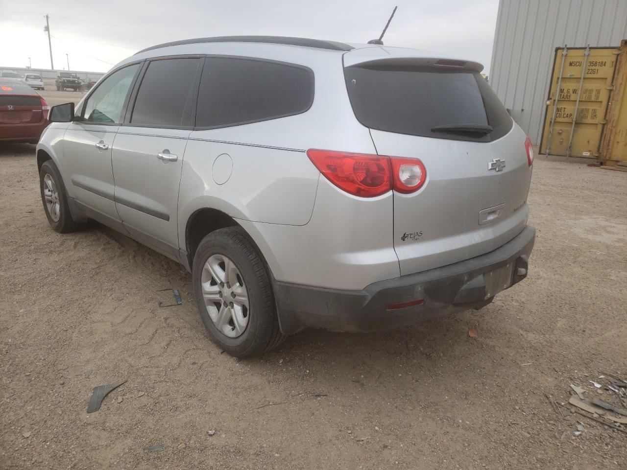 Foto 3 de la subasta – 2012 CHEVROLET TRAVERSE L con VIN 1GNKRFED3CJ338009