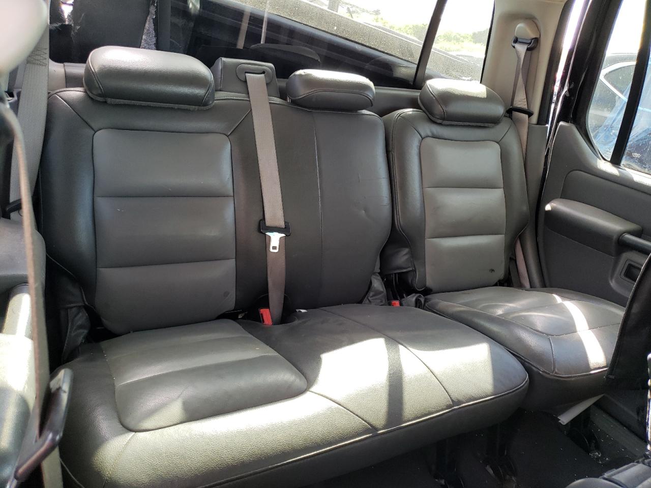 Photo 6 from auction – 2008 FORD EXPSPRTRAC with VIN 1FMZU67K15UA29668