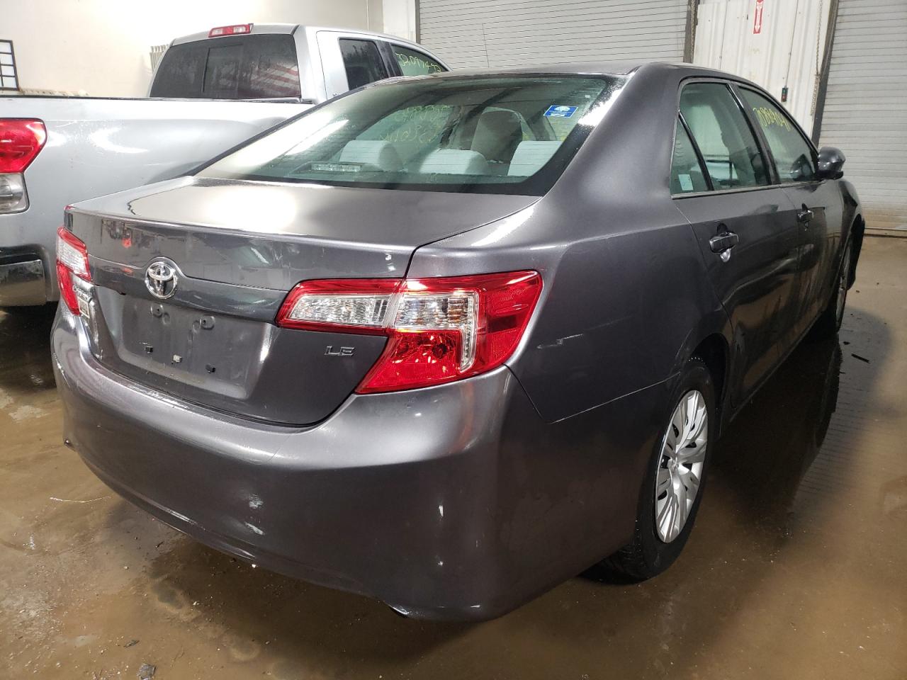 Photo 4 from auction – 2014 TOYOTA CAMRY L with VIN 4T4BF1FK3ER384038