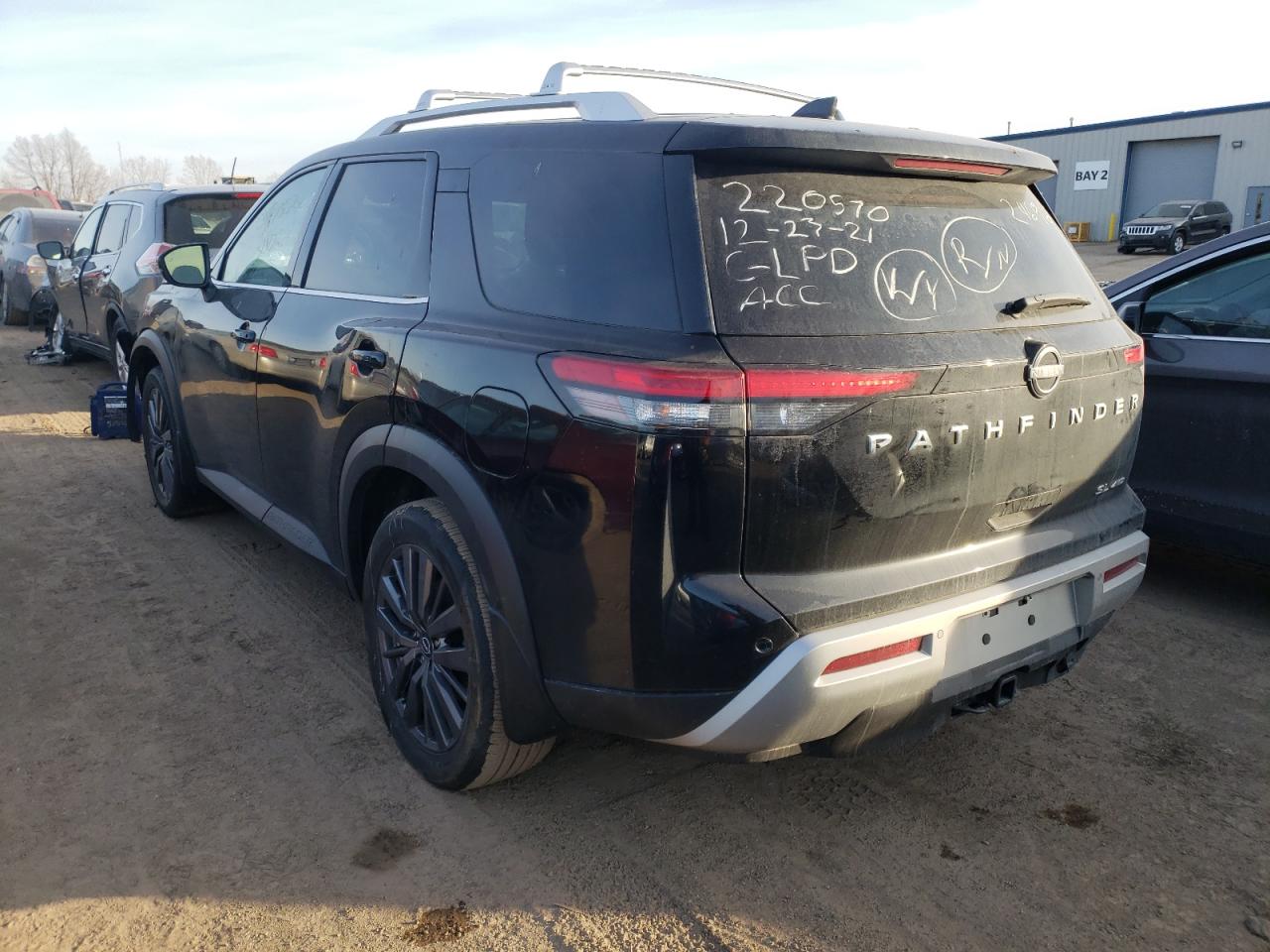 Photo 3 from auction – 2022 NISSAN PATHFINDER with VIN 5N1DR3CD9NC220570