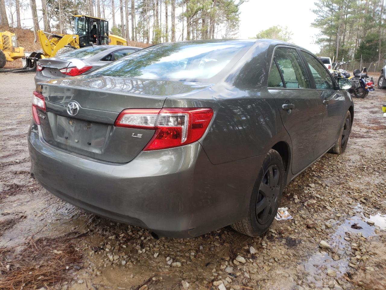 Photo 4 from auction – 2014 TOYOTA CAMRY L with VIN 4T1BF1FK4EU735517