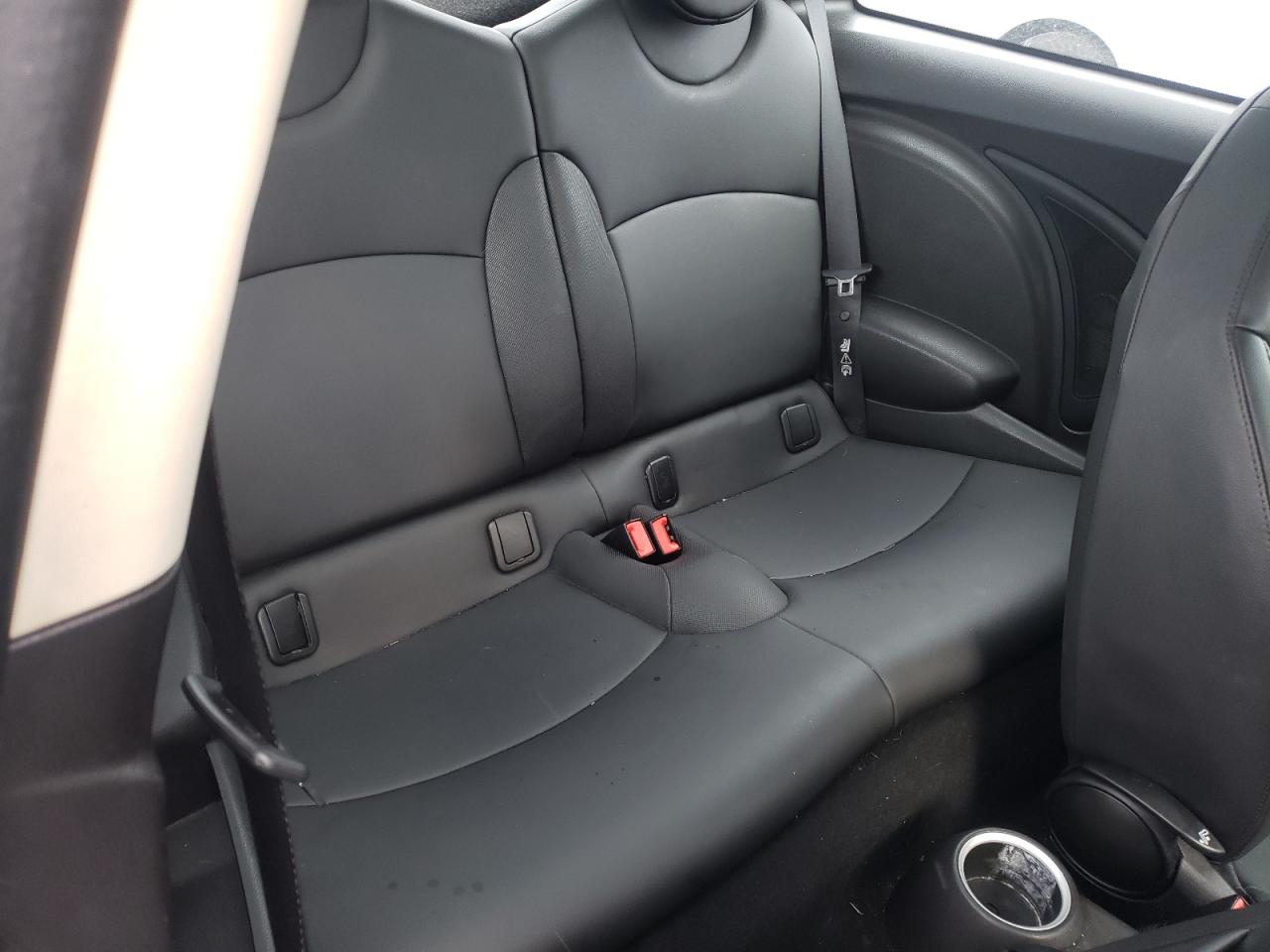 Photo 6 from auction – 2011 MINI COOPER S with VIN WMWSV3C54BTY14055