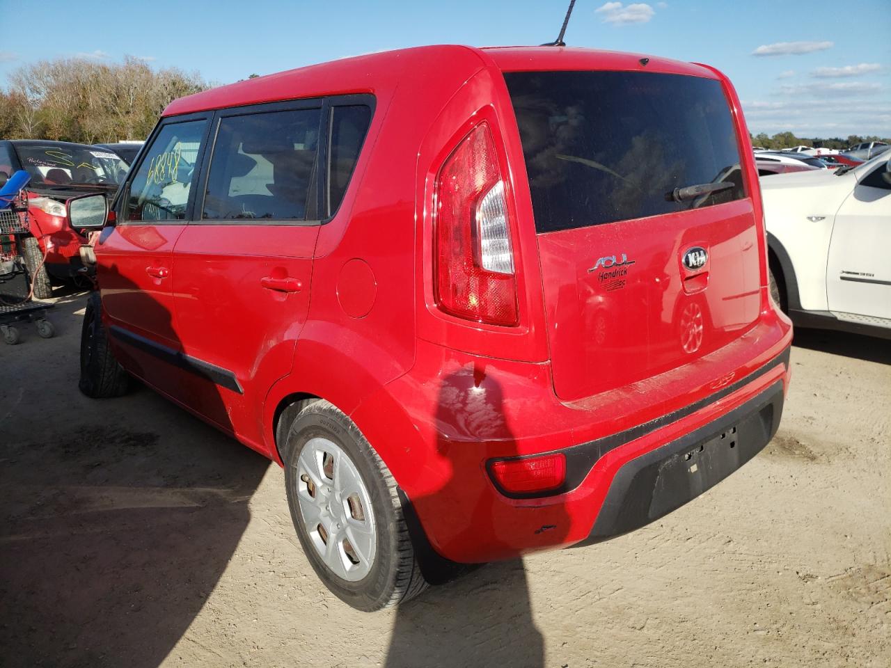 Photo 3 from auction – 2013 KIA SOUL with VIN KNDJT2A56D7498557