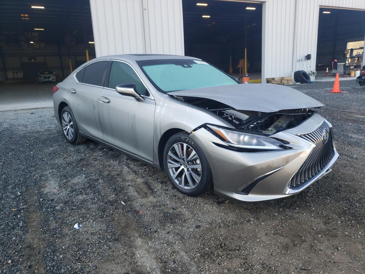 LEXUS ES 350 2019 with VIN 58ABZ1B10KU048852 - Photo from auction