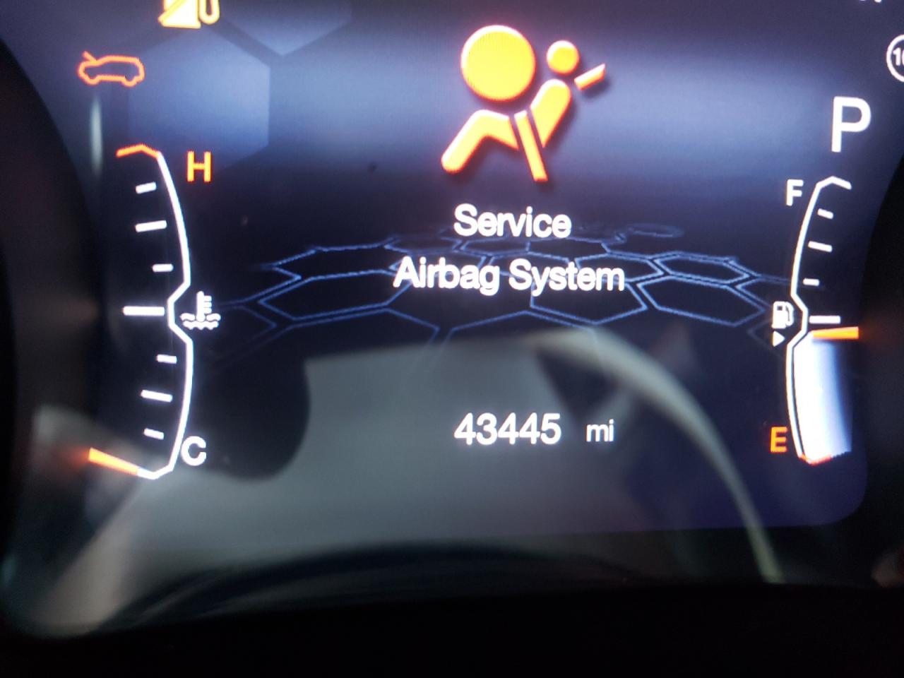 Photo 8 from auction – 2018 JEEP COMPASS LA with VIN 3C4NJDBB9JT394997