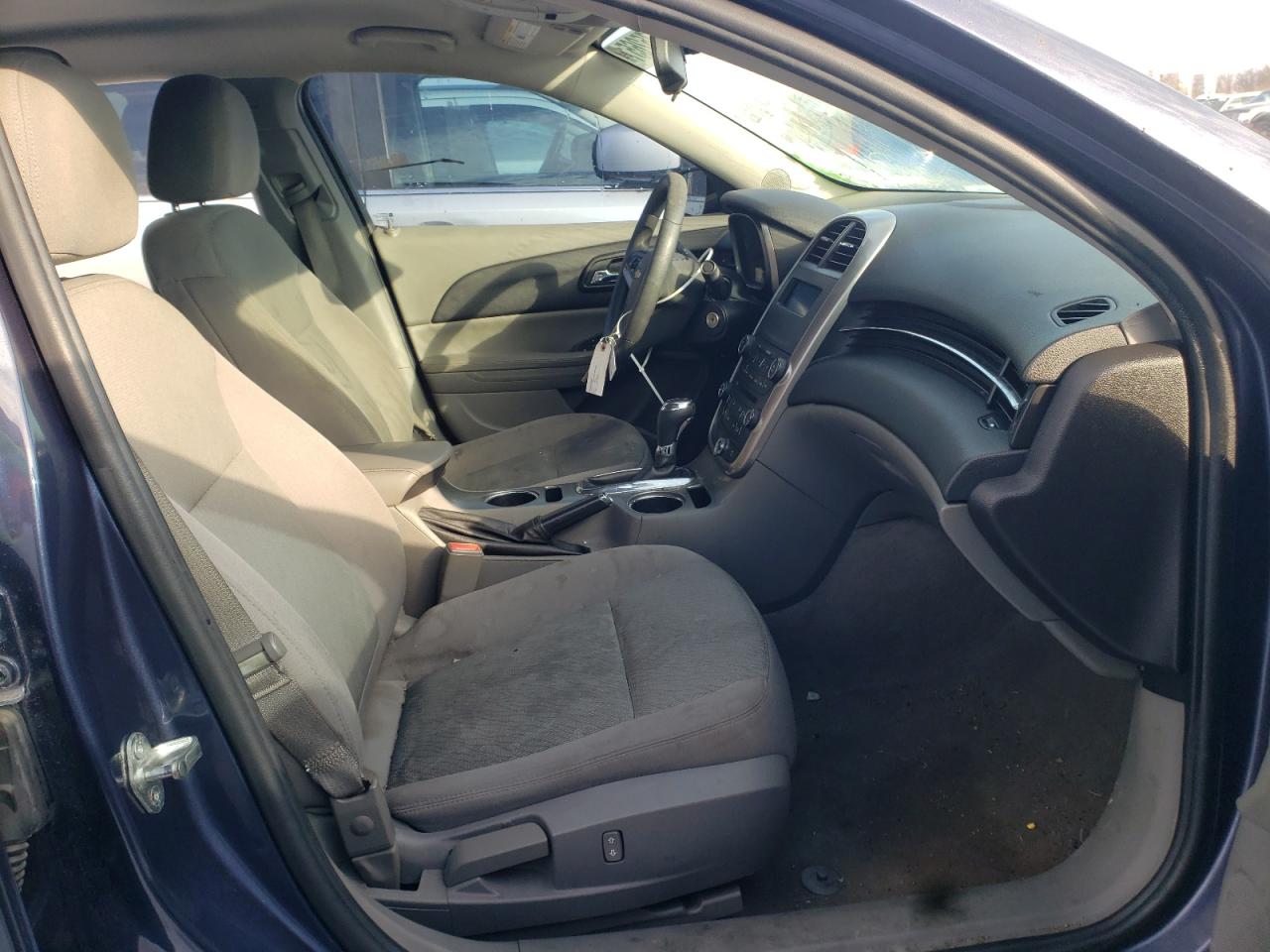 Photo 5 from auction – 2014 CHEVROLET MALIBU LS with VIN 1G11B5SL7EF237438