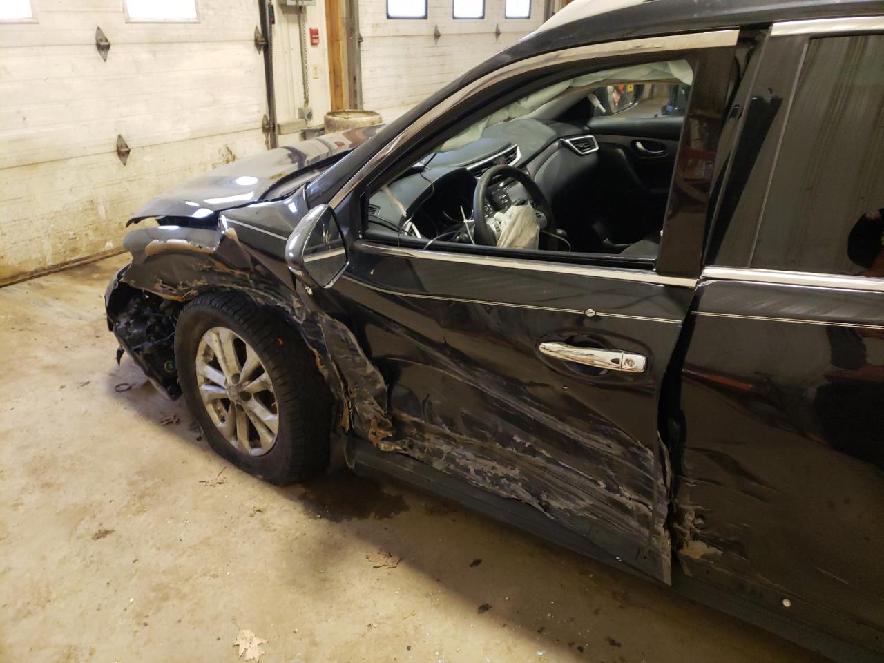 Photo 9 from auction – 2016 NISSAN ROGUE S with VIN KNMAT2MV4GP633969