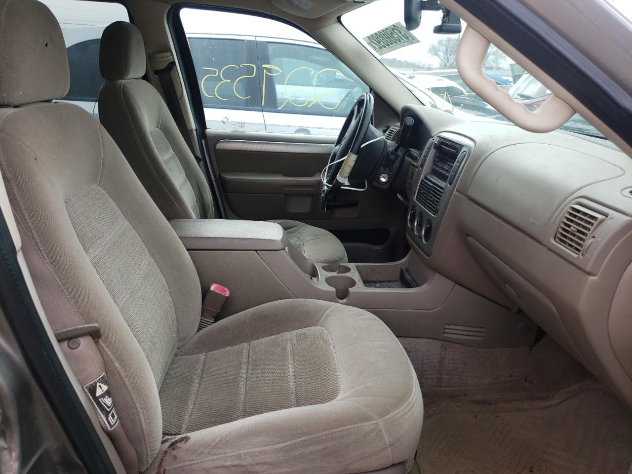 Photo 5 from auction – 2003 FORD EXPLORER with VIN 1FMZU73K03ZA61555
