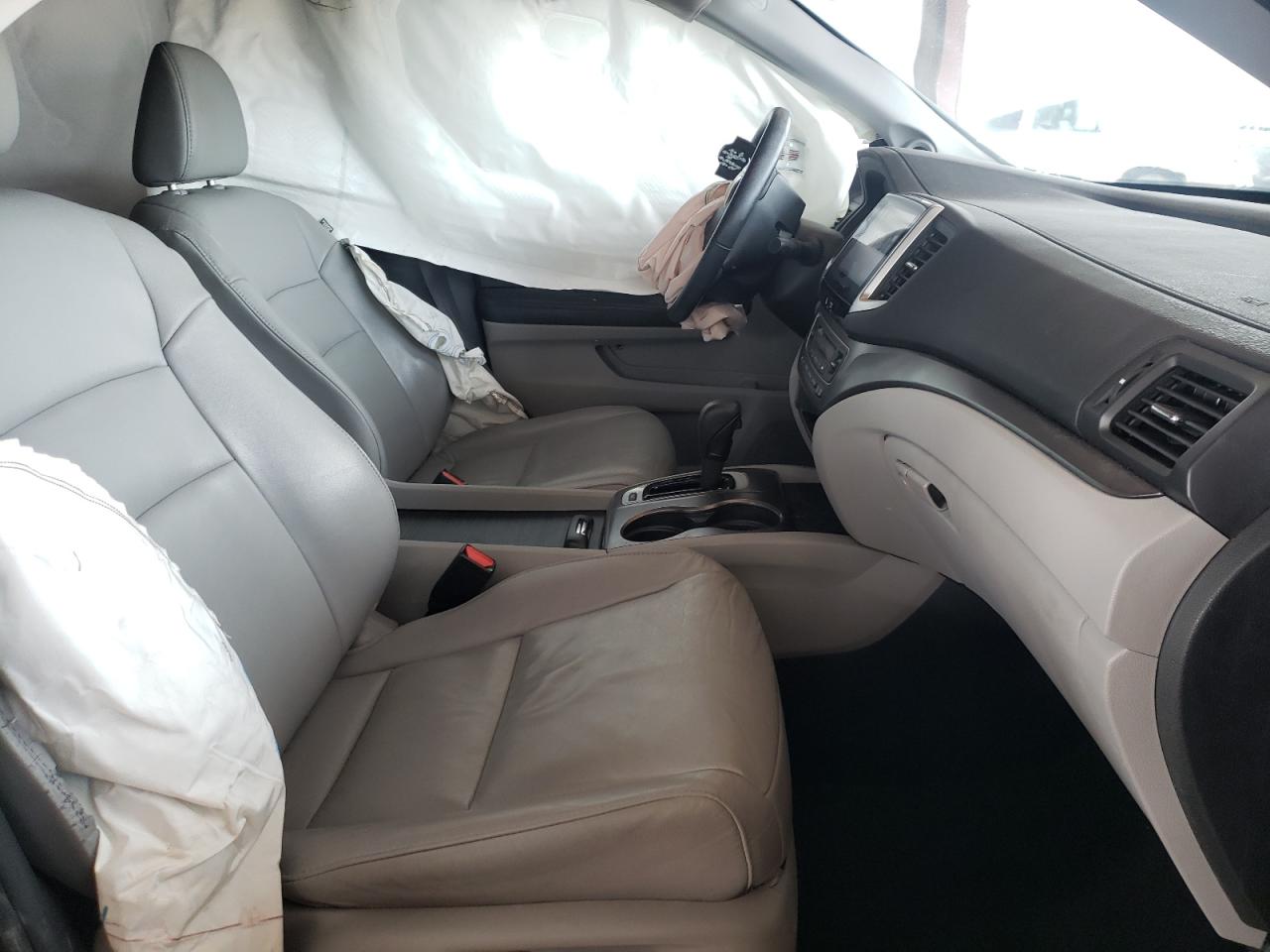 Photo 5 from auction – 2016 HONDA PILOT EXLN with VIN 5FNYF5H7XGB029369