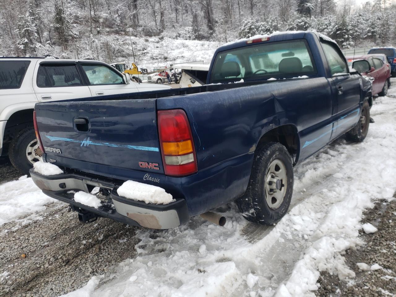 Photo 4 from auction – 2002 GMC SIERRA C15 with VIN 1GTEC14W22Z178279