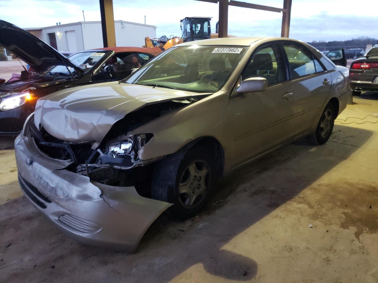 Photo 2 from auction – 2003 TOYOTA CAMRY LE with VIN 4T1BF32KX3U565288