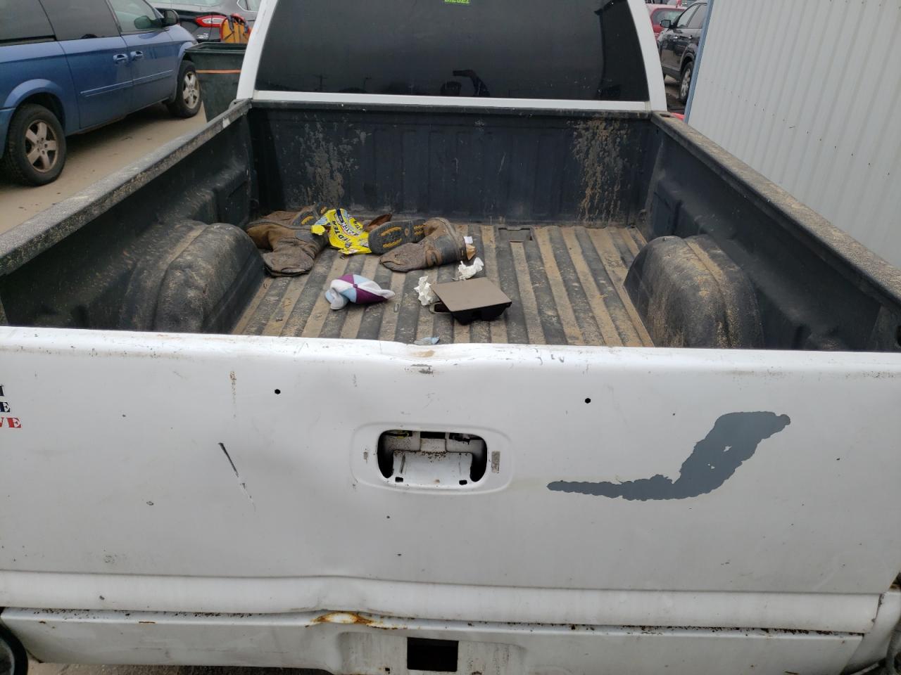 Photo 10 from auction – 2006 CHEVROLET SILVERADO with VIN 1GCHK23226F128154