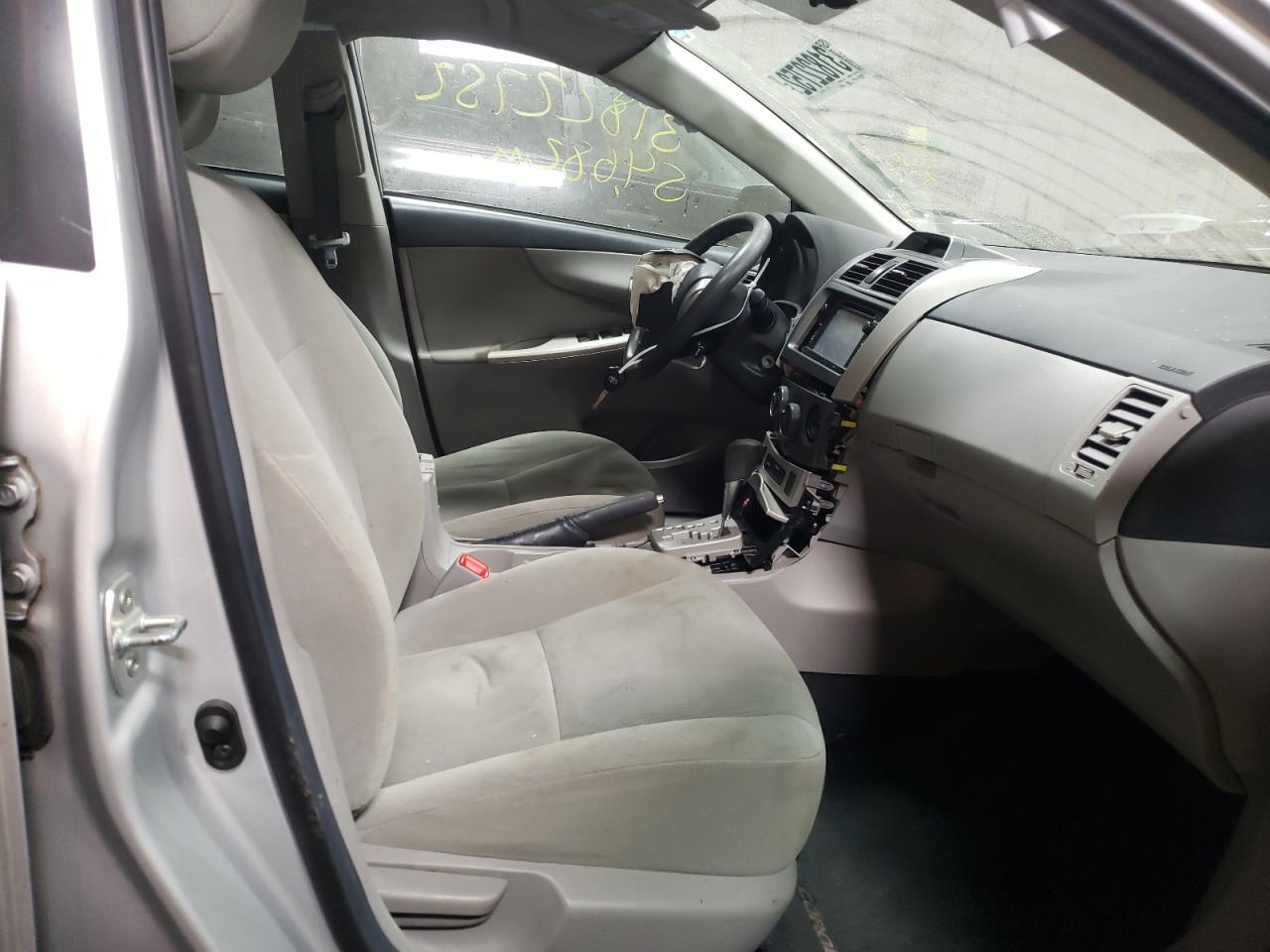 Foto 5 de la subasta – 2013 TOYOTA COROLLA BA con VIN 2T1BU4EE3DC128513