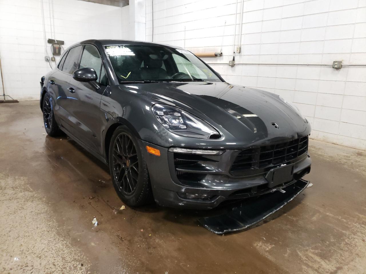 PORSCHE MACAN GTS 2017 with VIN WP1AG2A56HLB54372 - Photo from auction