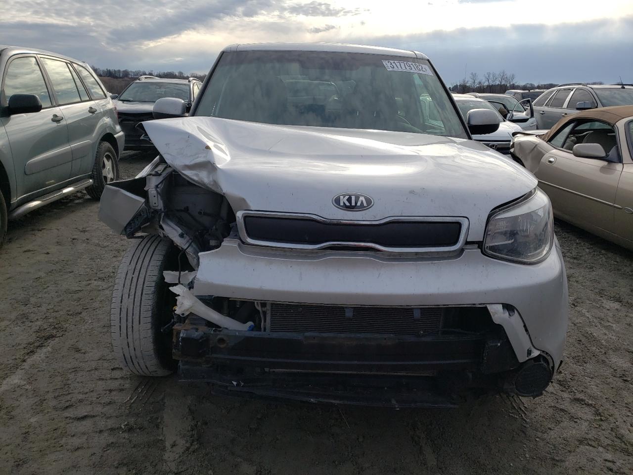Photo 9 from auction – 2016 KIA SOUL with VIN KNDJN2A27G7827352