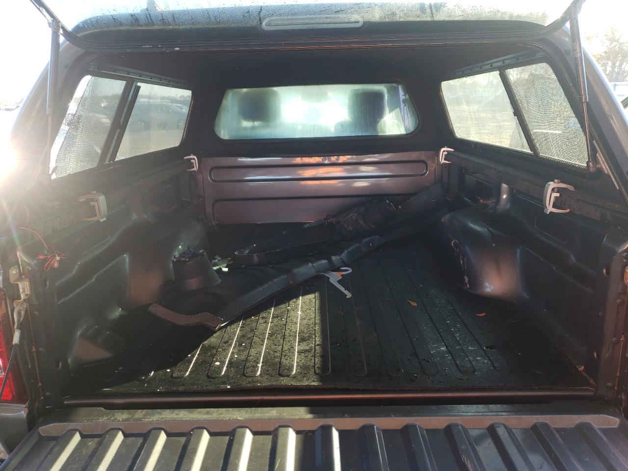 Photo 9 from auction – 2011 FORD RANGER SUP with VIN 1FTLR4FE6BPB19582