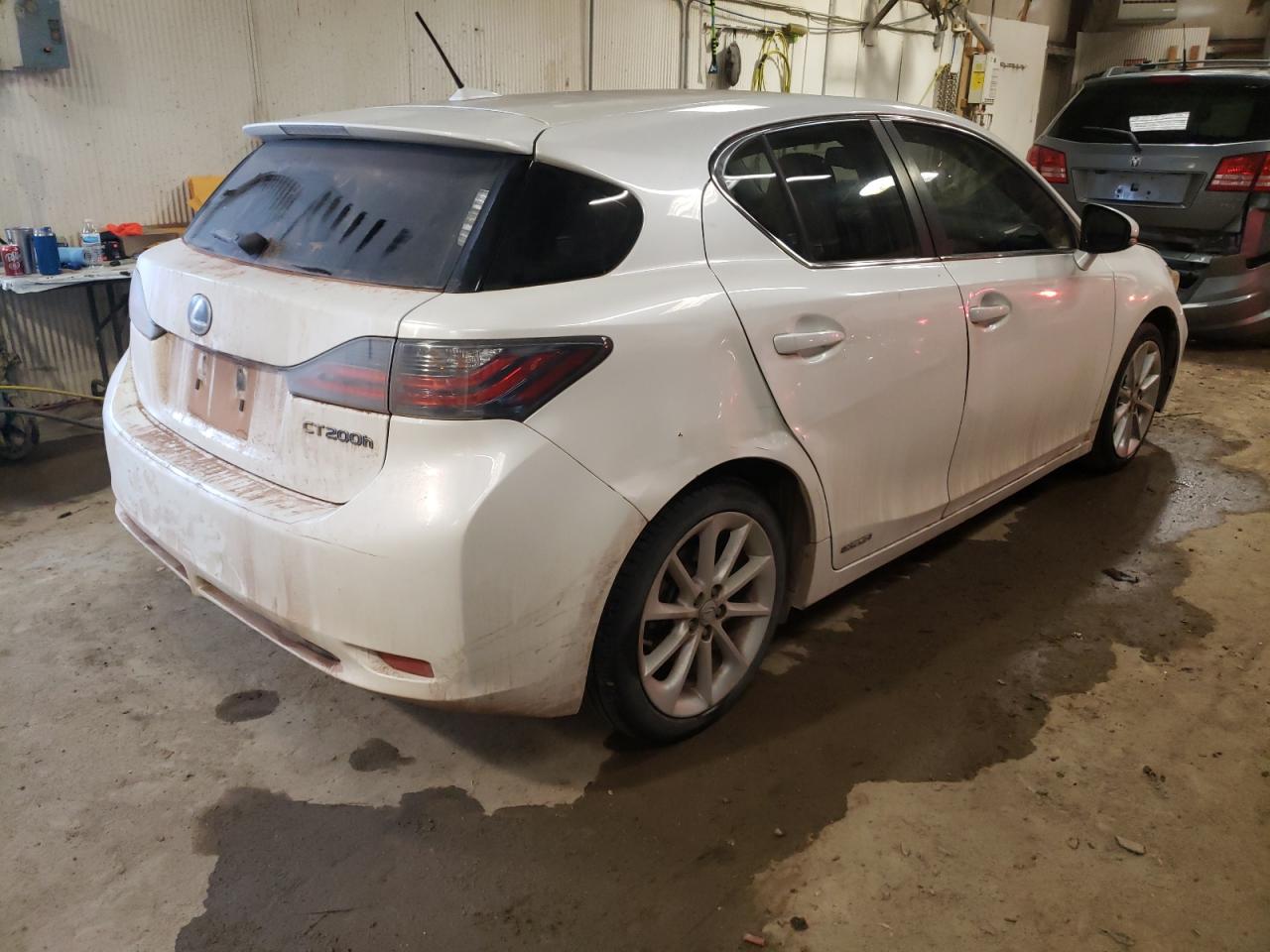 Photo 4 from auction – 2012 LEXUS CT 200 with VIN JTHKD5BHXC2118366