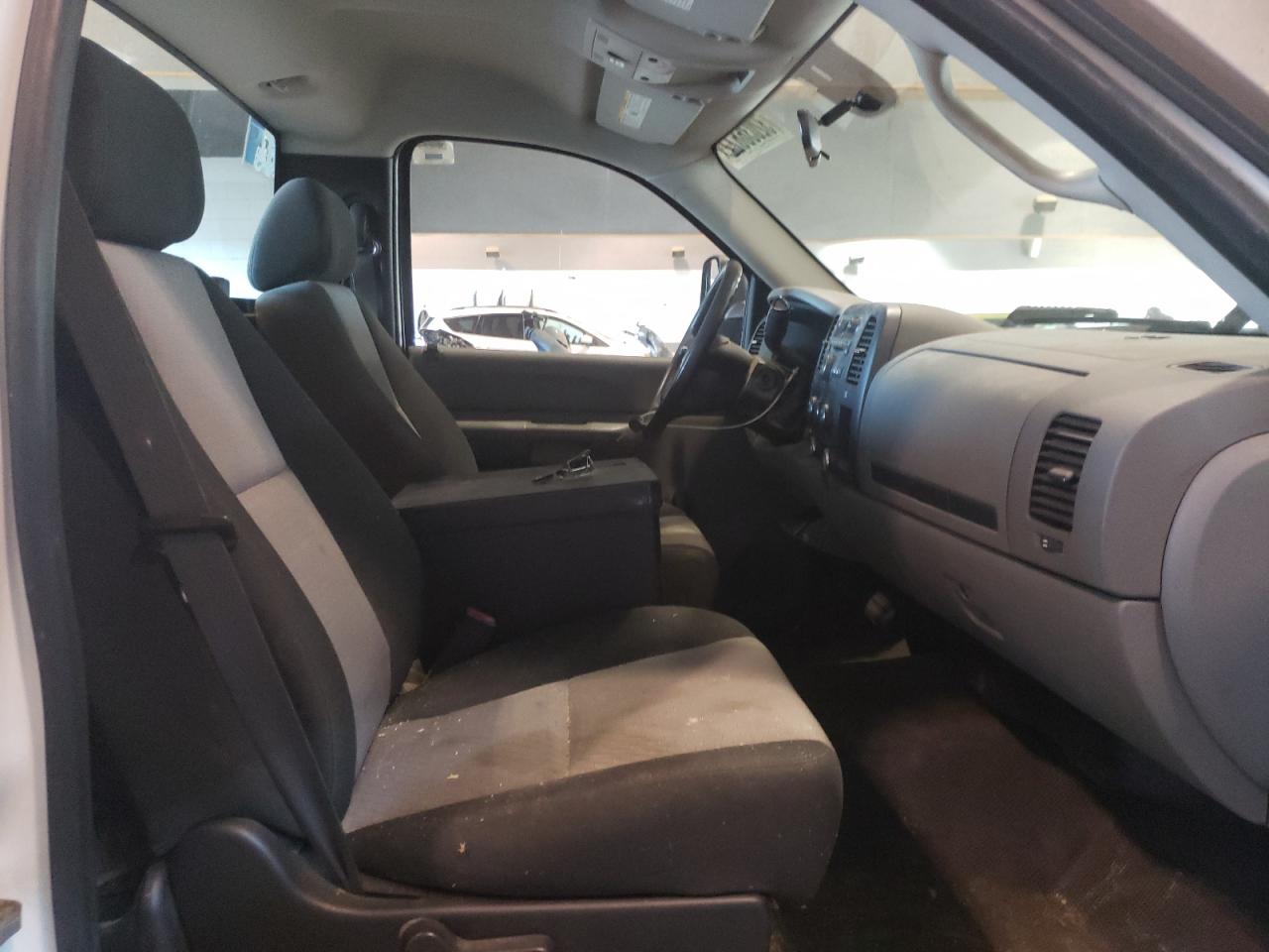 Photo 5 from auction – 2008 GMC SIERRA C15 with VIN 1GTEC14X58Z272478