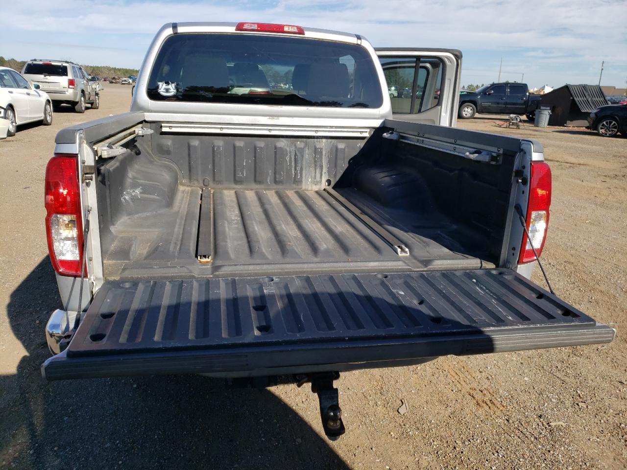 Photo 9 from auction – 2008 NISSAN FRONTIER C with VIN 1N6AD07U78C440113
