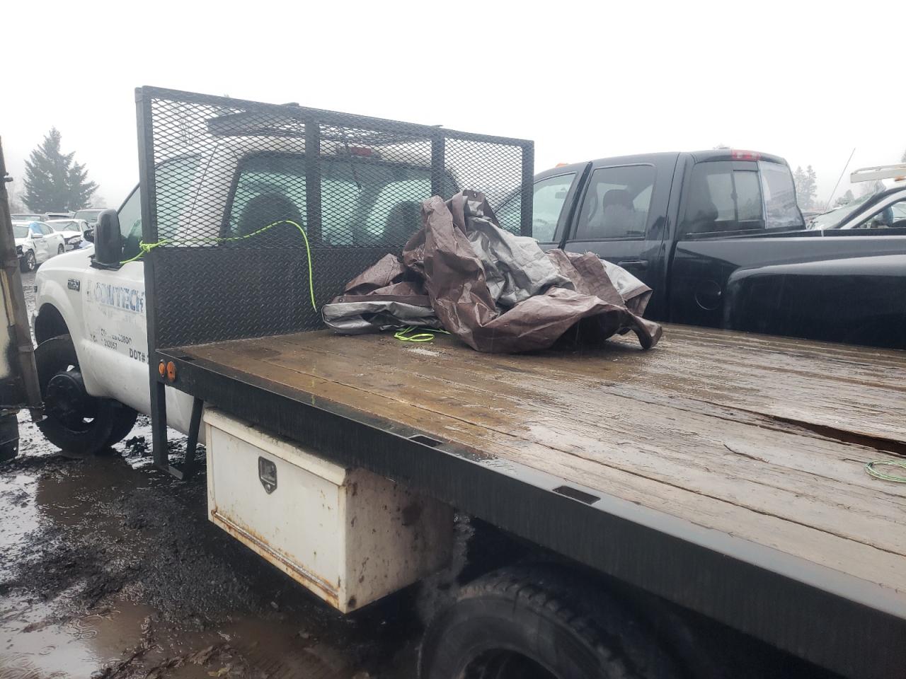 Photo 3 from auction – 2000 FORD F450 SUPER with VIN 1FDXF46S7YEB07666