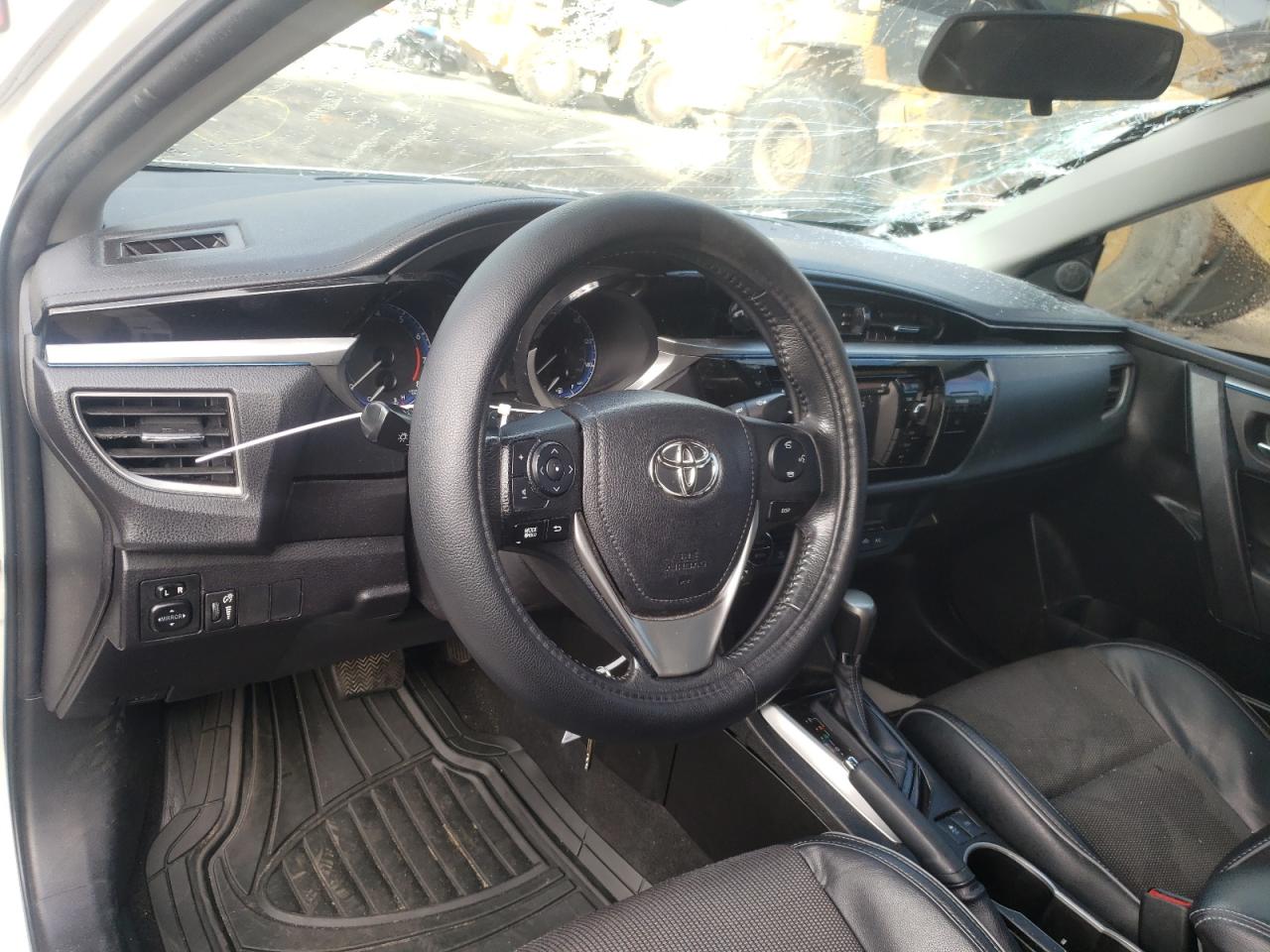 Photo 9 from auction – 2015 TOYOTA COROLLA L with VIN 5YFBURHEXFP299772